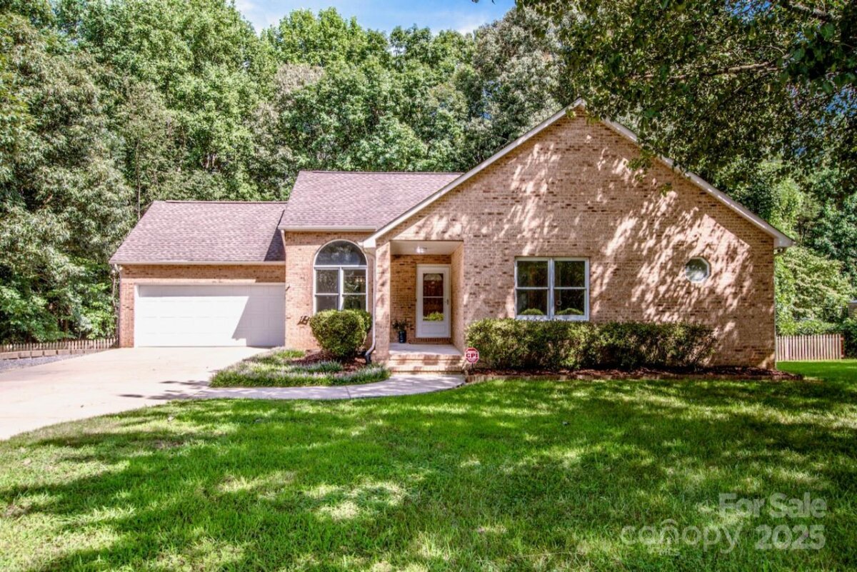 152 Kingfisher Drive, Mooresville, NC 28117, MLS # 4296011