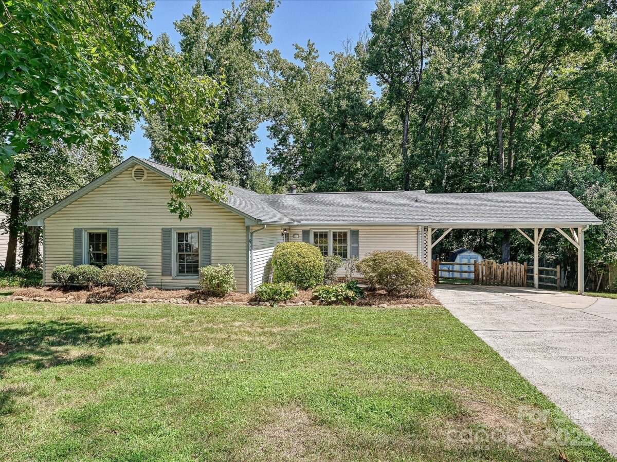 3808 Cobbleridge Drive, Charlotte, NC 28215, MLS # 4296173