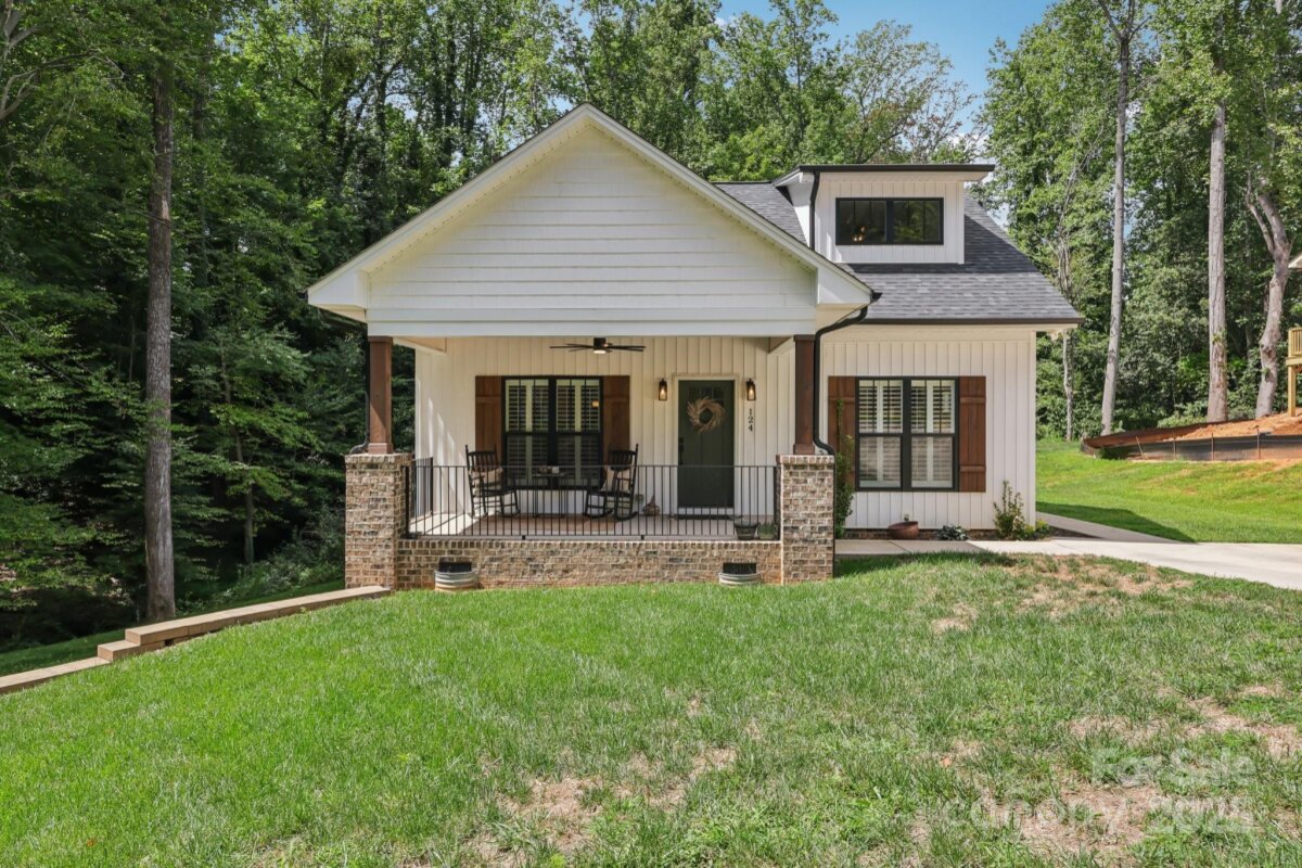 124 S Elm Street, Lowell, NC 28098, MLS # 4296603