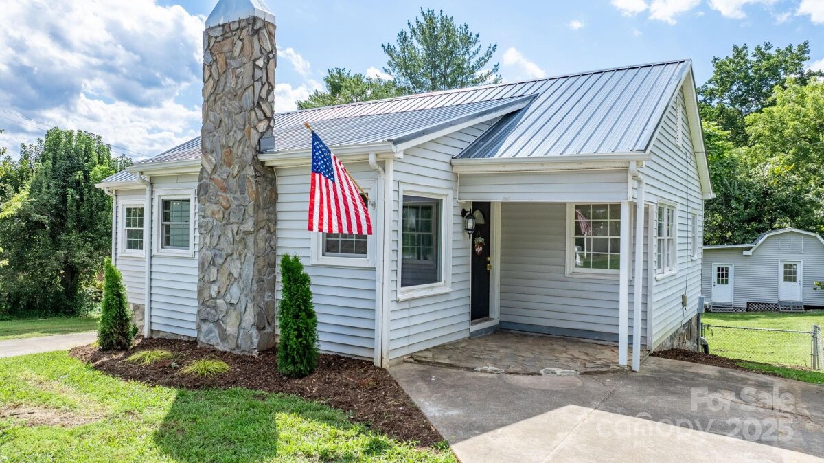 2350 Connelly Springs Road, Granite Falls, NC 28630, MLS # 4296750