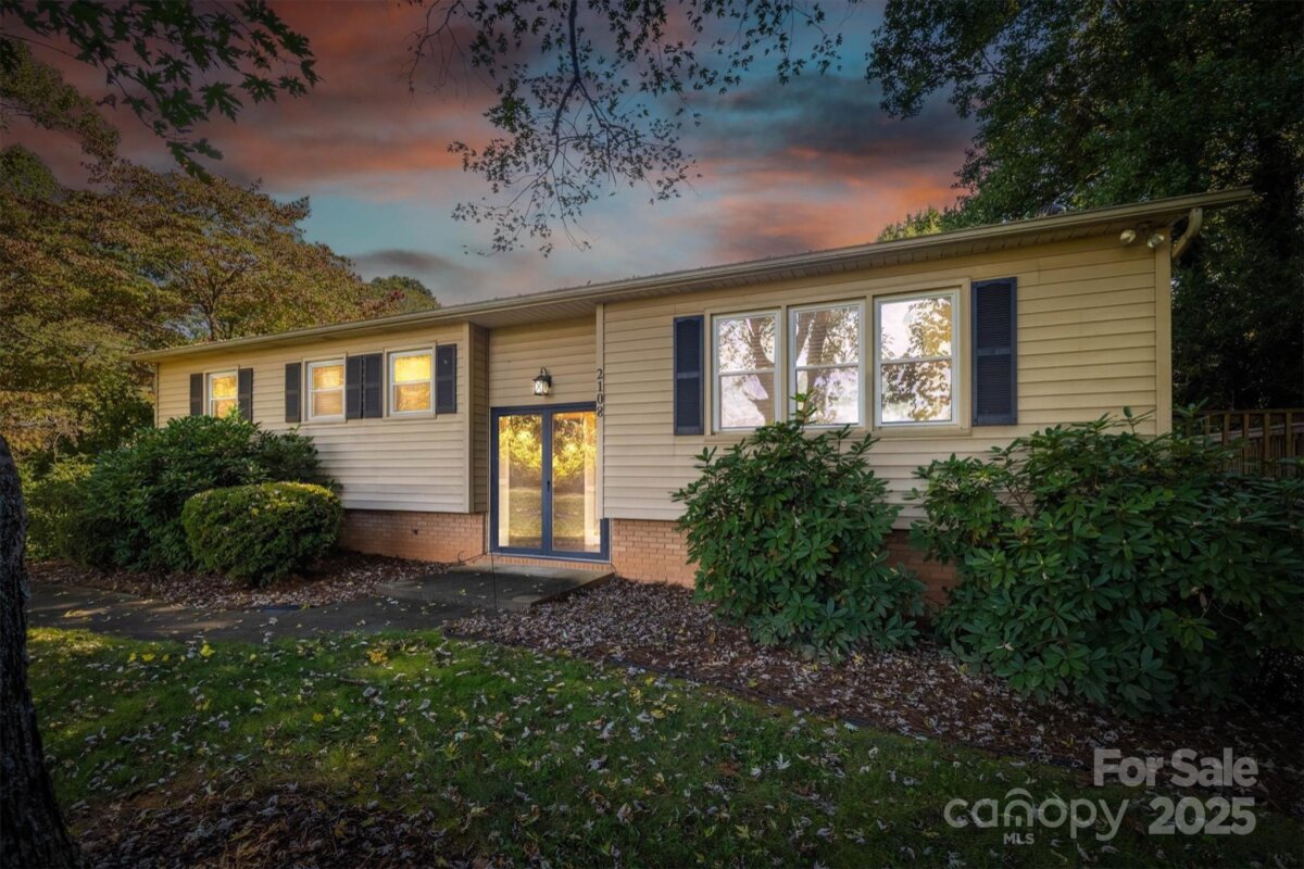 2108 Blue Ridge Circle, Lenoir, NC 28645, MLS # 4296889