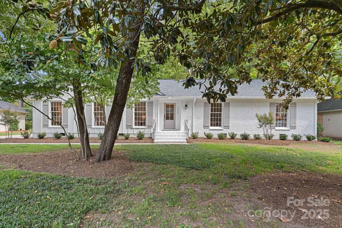 1330 Redcoat Drive, Charlotte, NC 28211, MLS # 4297135