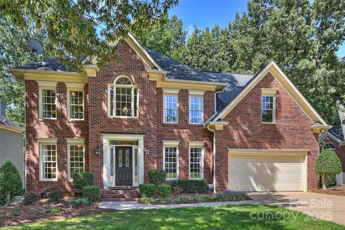 11728 Sir Francis Drake Drive, Charlotte, NC 28277, MLS # 4297339
