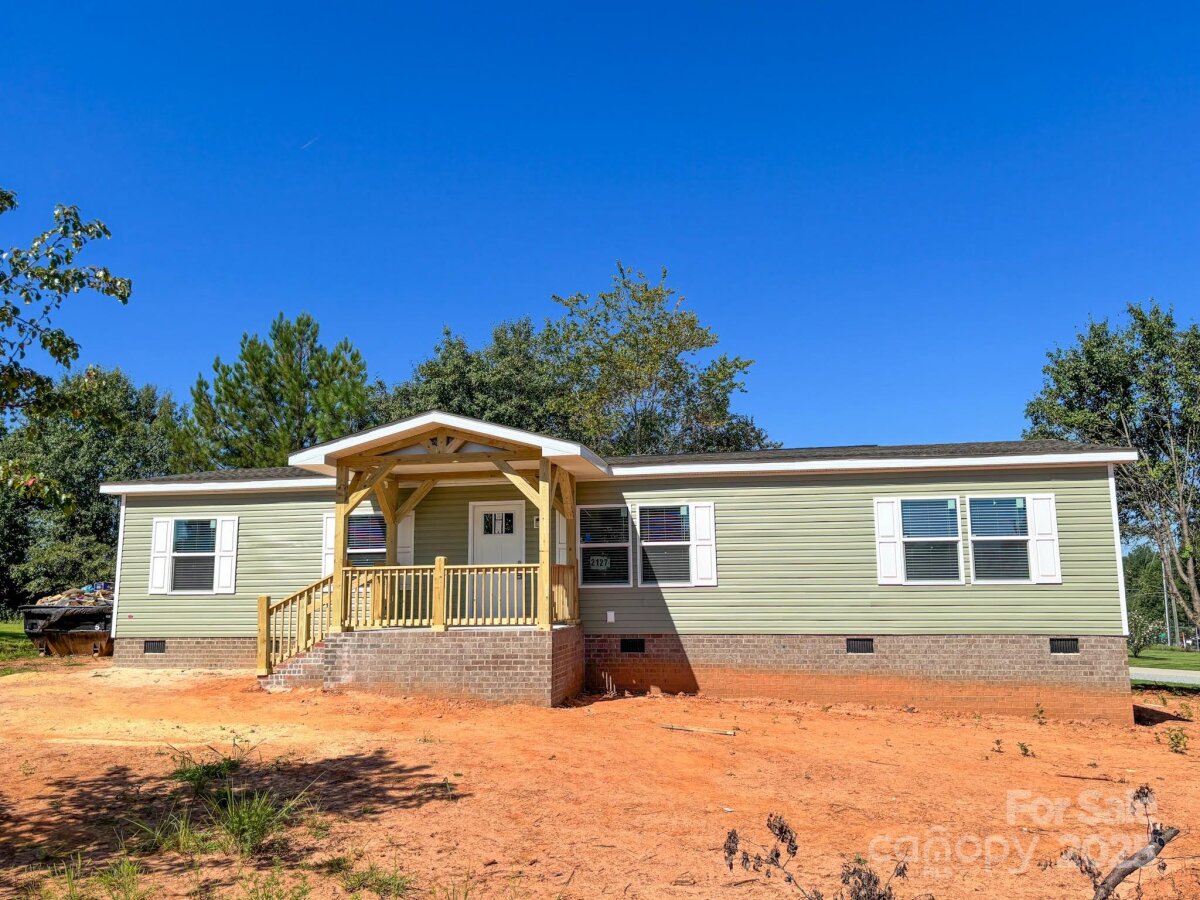 2127 Quarter Crest Drive, Newton, NC 28658, MLS # 4297415