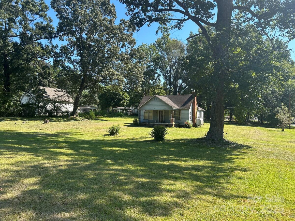 2009 Independence Square, Kannapolis, NC 28081, MLS # 4297612