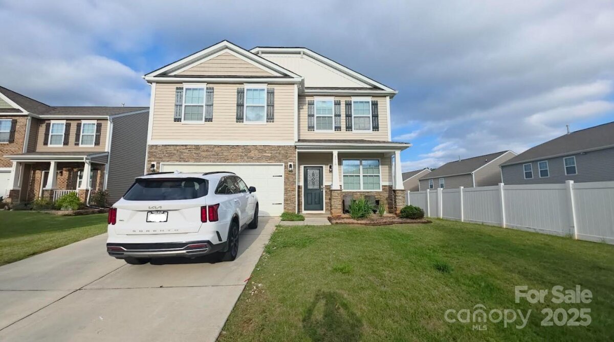 2510 Linhay Drive, Charlotte, NC 28216, MLS # 4297788