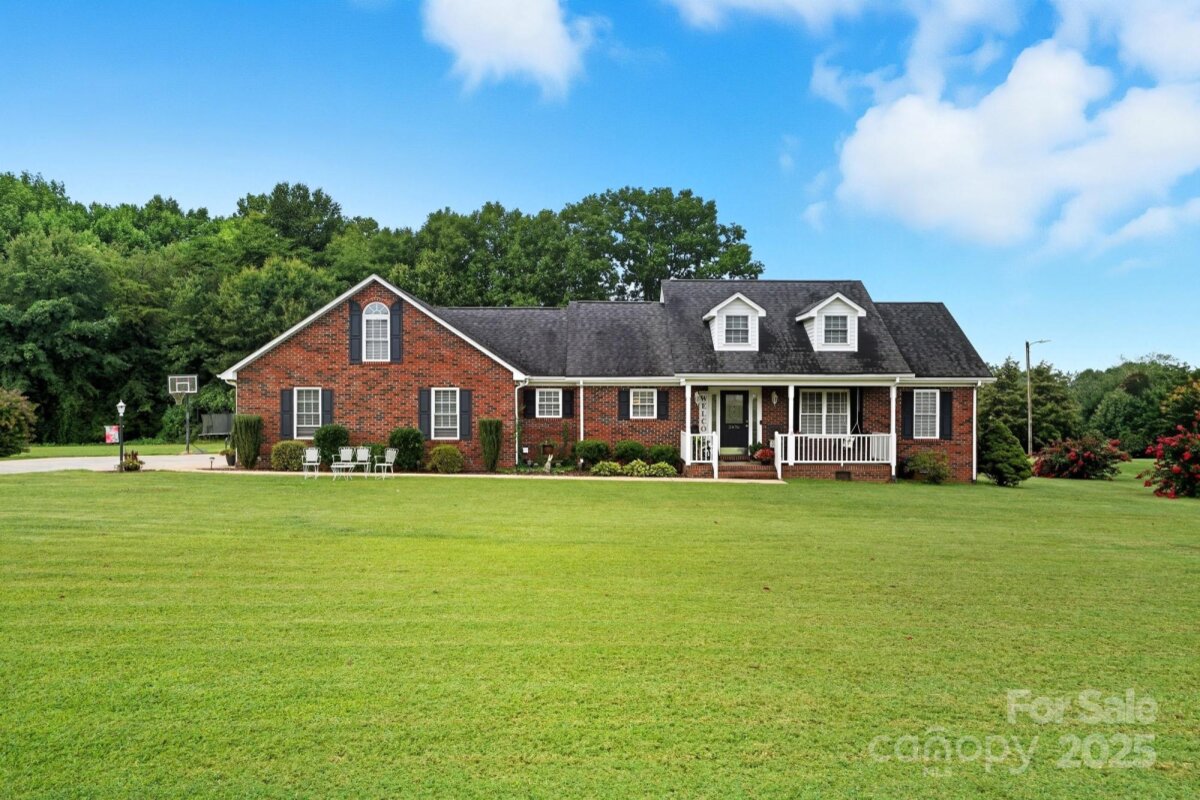 2476 Carriage Lane, Lincolnton, NC 28092, MLS # 4298348
