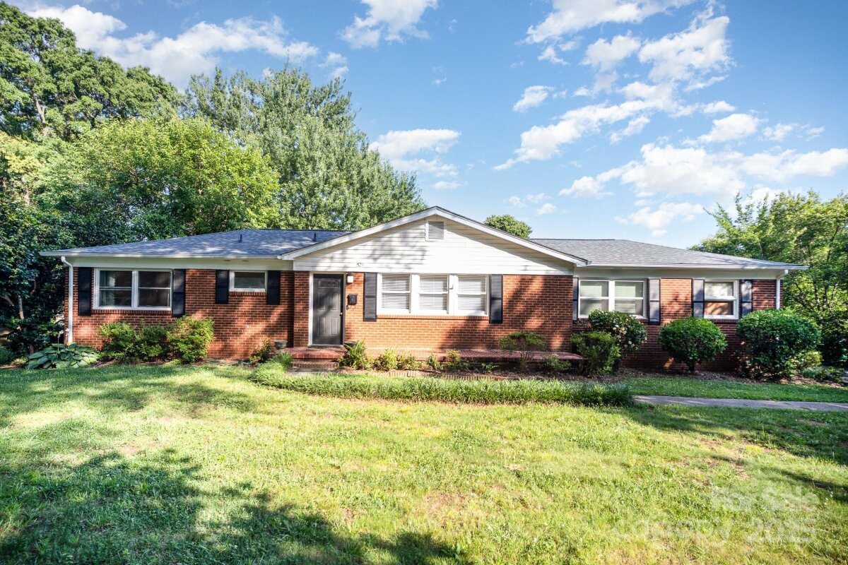 5211 Manning Road, Charlotte, NC 28269, MLS # 4298828