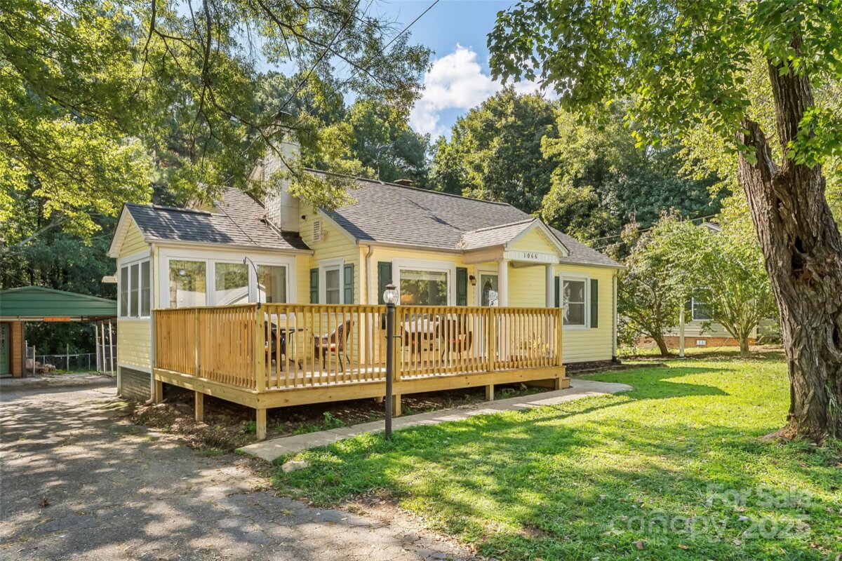 1066 5th Street, Hickory, NC 28601, MLS # 4299251