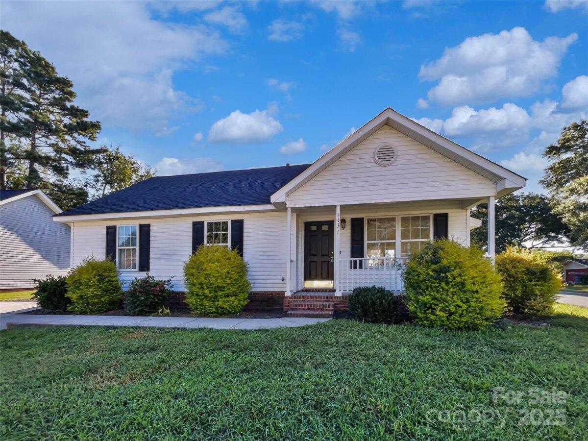 1131 Summit Hills Drive, Charlotte, NC 28214, MLS # 4299614