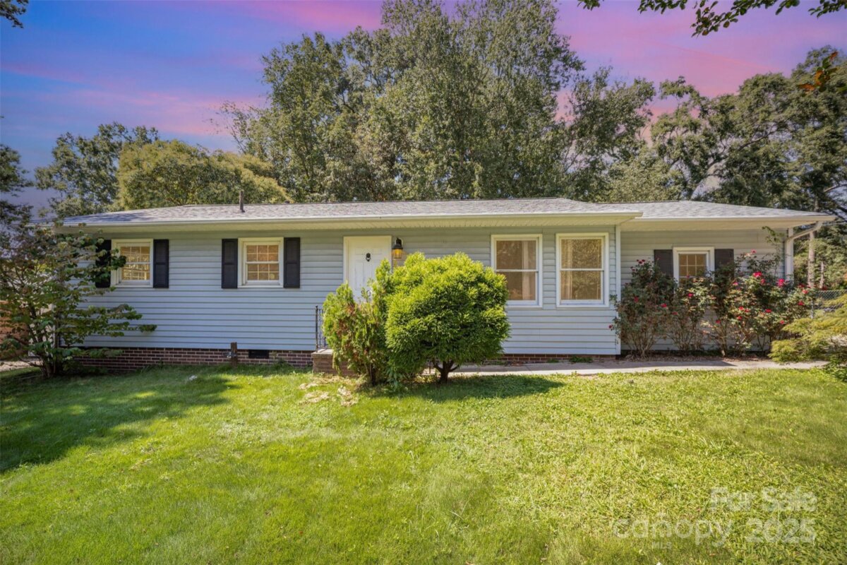 904 Timberlane Drive, Mount Holly, NC 28120, MLS # 4300467