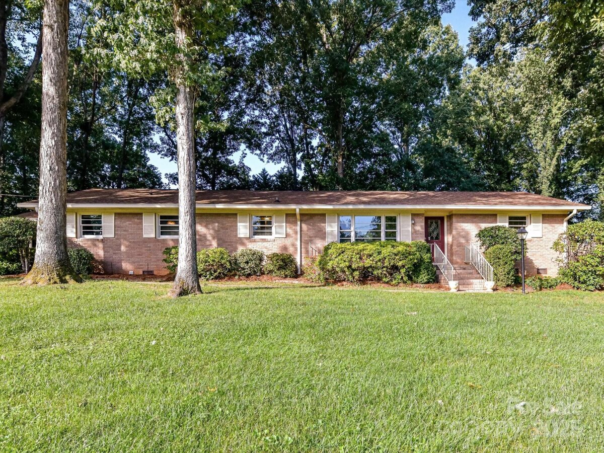 1416 Marjorie Drive, Matthews, NC 28105, MLS # 4300632