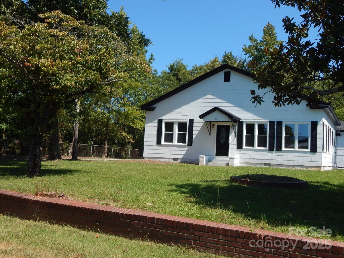 401 Julius Chambers Avenue, Mount Gilead, NC 27306, MLS # 4300757