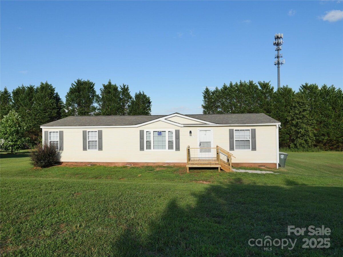 2168 Sterling Ridge Drive, Newton, NC 28658, MLS # 4300780
