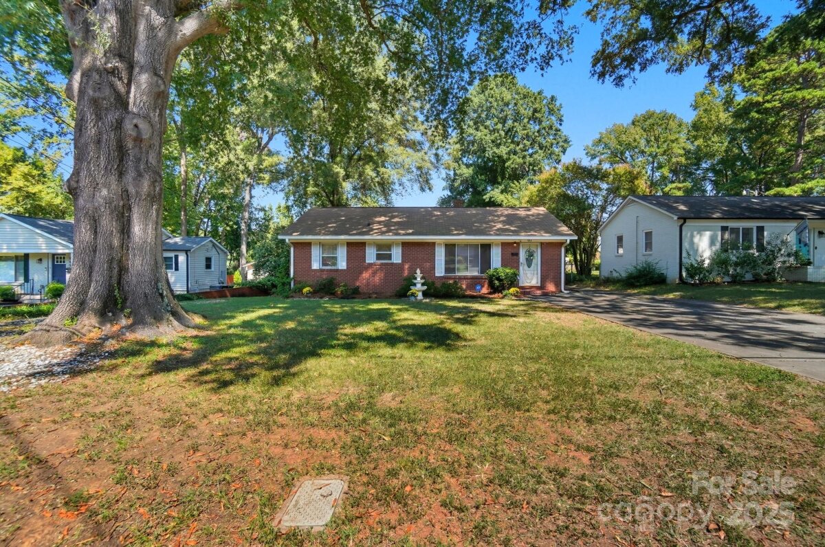 955 Hickory Nut Street, Charlotte, NC 28205, MLS # 4301106