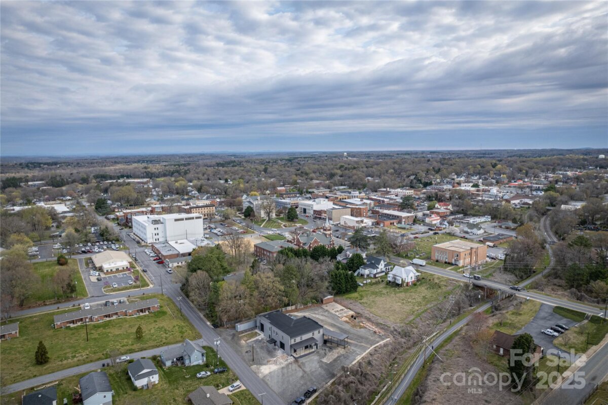 313 Government Street, Lincolnton, NC 28092, MLS # 4301143