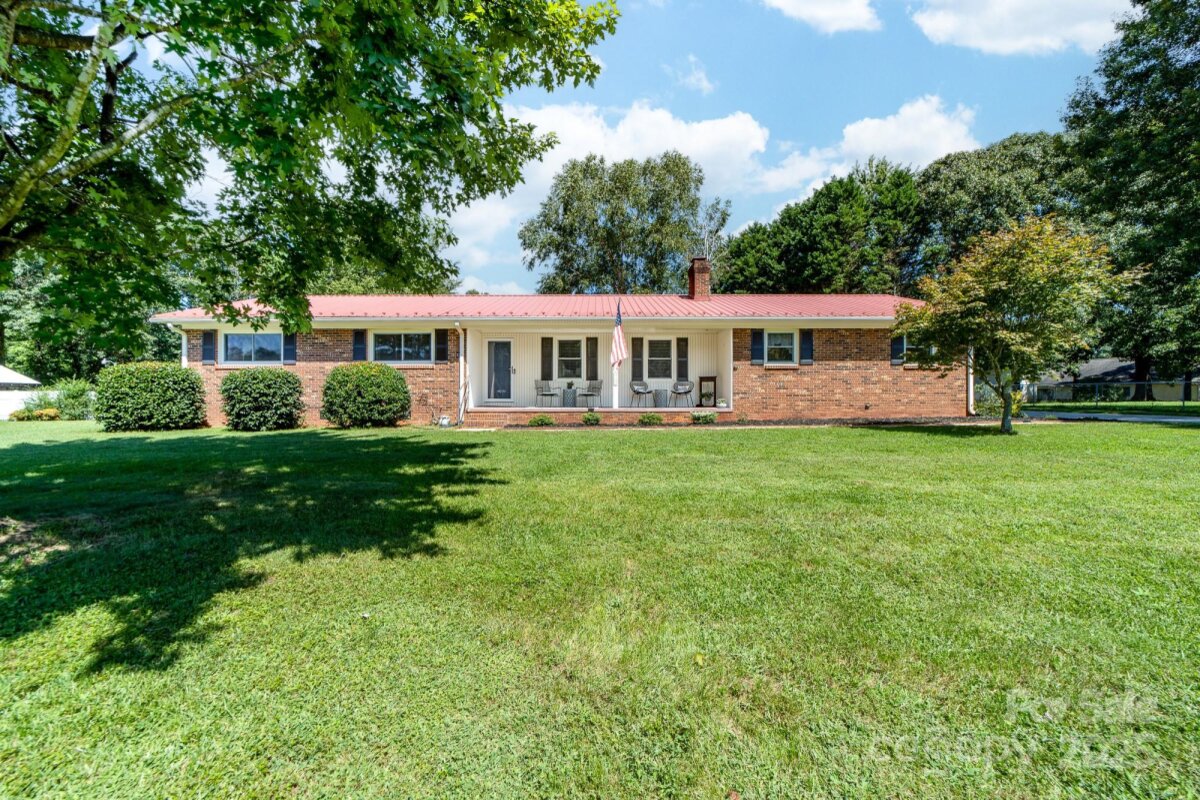 2671 Surrey Drive, Lincolnton, NC 28092, MLS # 4301326