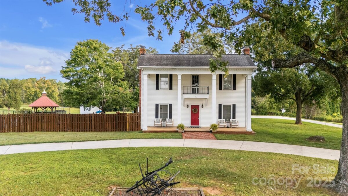 462 Mock Mill Road, Statesville, NC 28677, MLS # 4301375