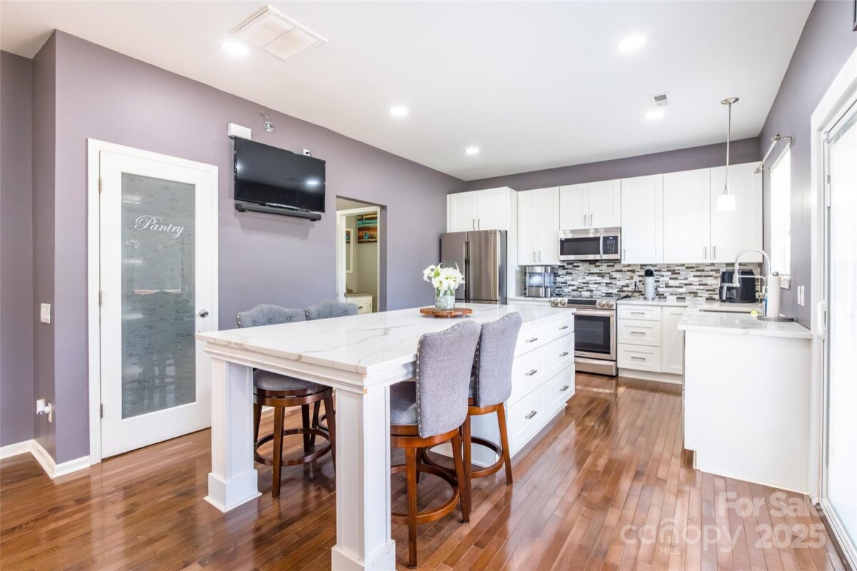 2719 Mulberry Pond Drive, Charlotte, NC 28208, MLS # 4301651