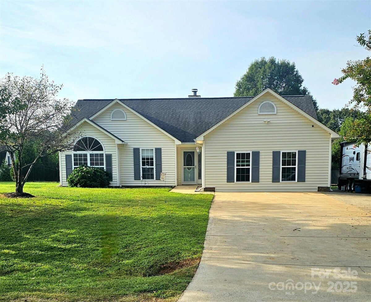 7883 Stillwater Drive, Sherrills Ford, NC 28673, MLS # 4302101
