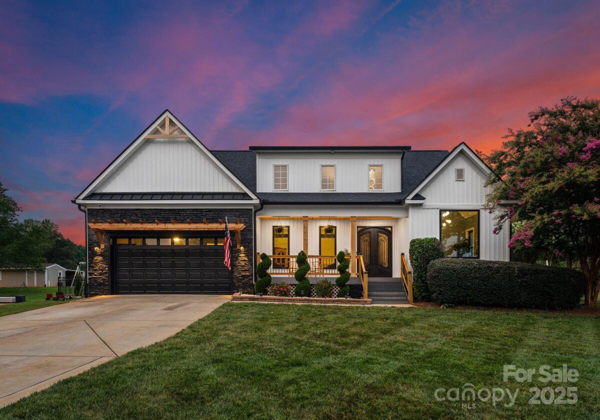 120 Lakeshore Drive, Mooresville, NC 28117, MLS # 4302229