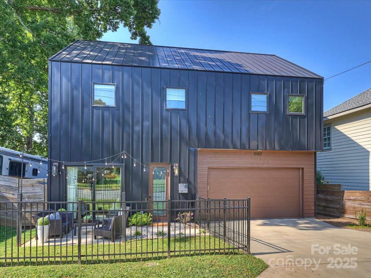 2107 W Trade Street, Charlotte, NC 28216, MLS # 4302597