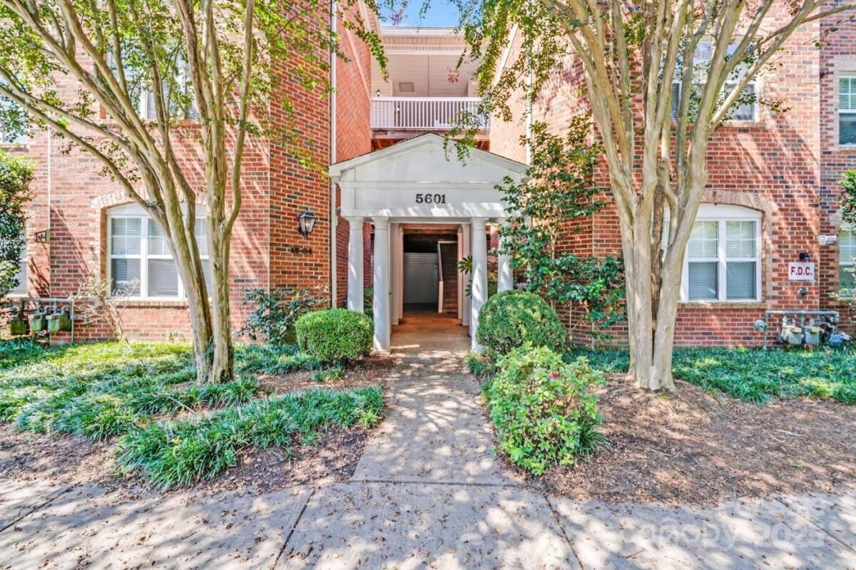 5601 Fairview Road Unit 10, Charlotte, NC 28209, MLS # 4302815