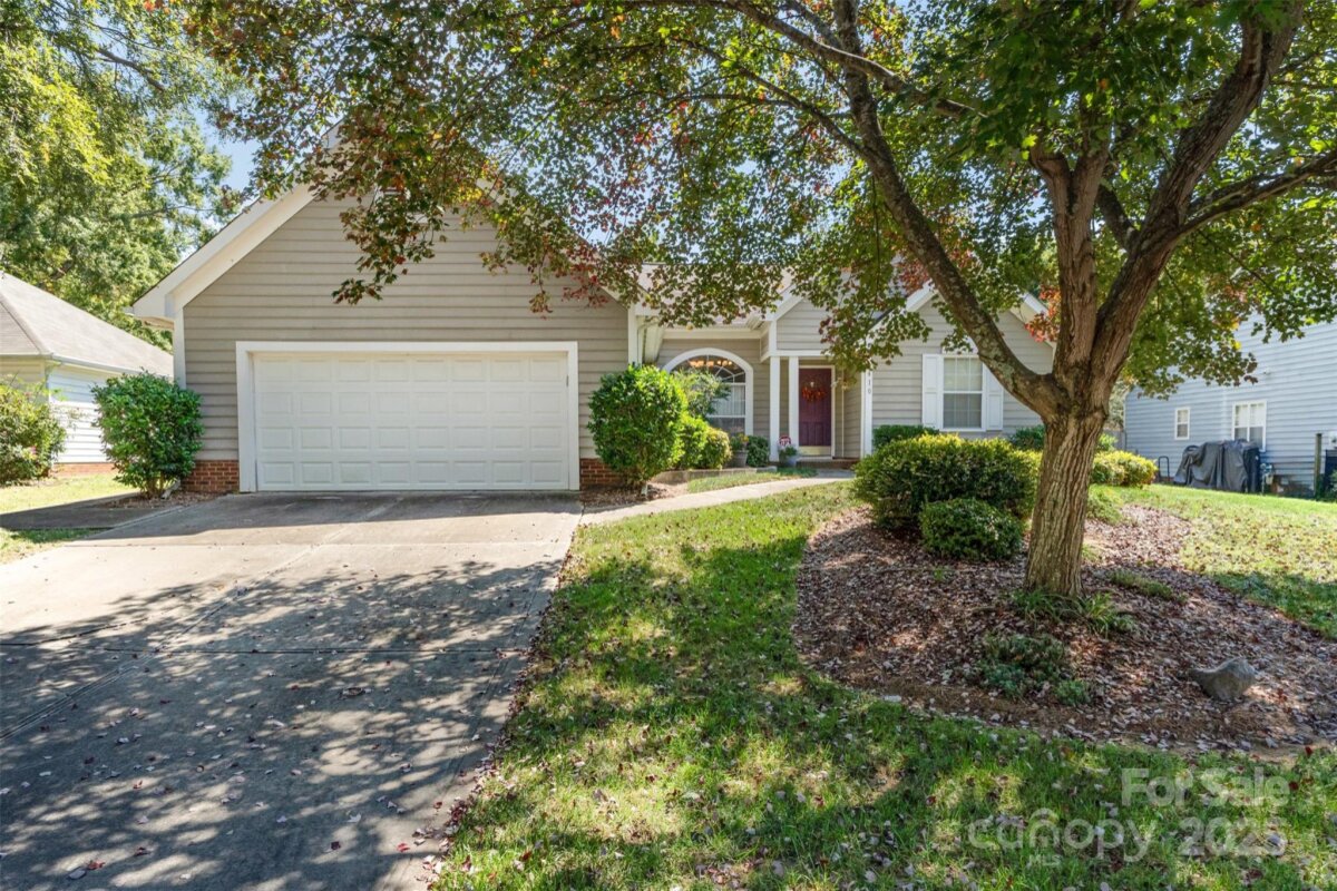 8410 Rhian Brook Lane, Charlotte, NC 28216, MLS # 4302894