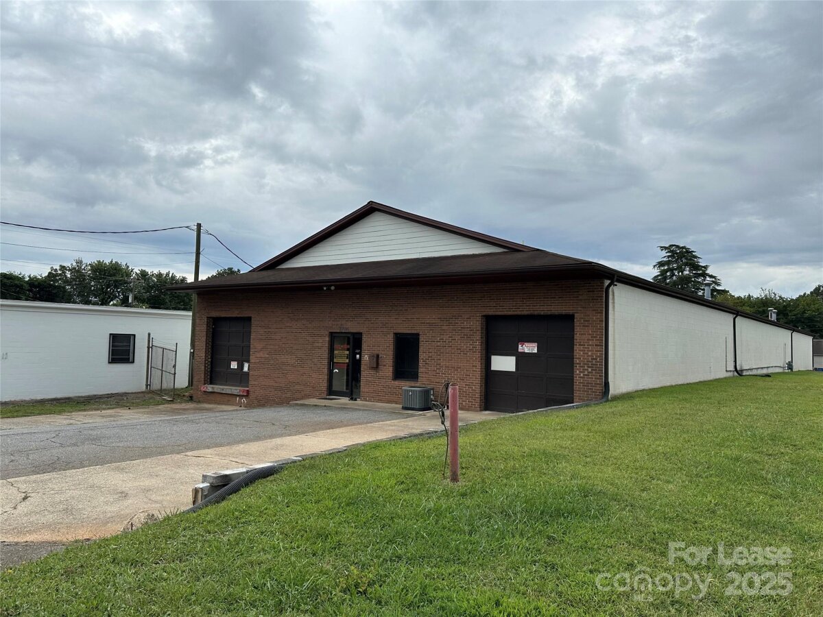 1700 11th Avenue, Hickory, NC 28601, MLS # 4303163