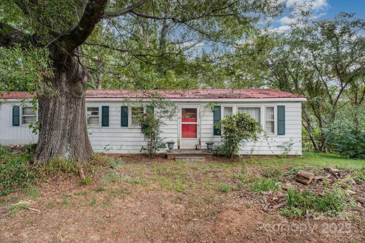 1345 28th Street, Hickory, NC 28602, MLS # 4303447