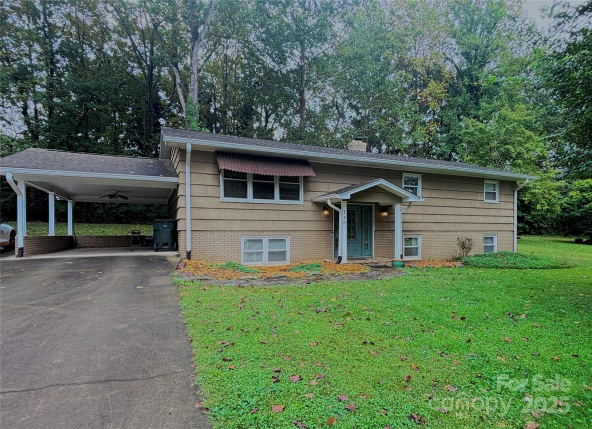 146 42nd Avenue Circle, Hickory, NC 28601, MLS # 4303501
