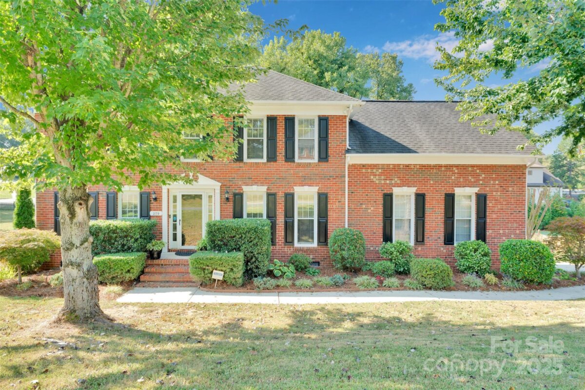 209 Whitefriars Lane, Matthews, NC 28105, MLS # 4303532