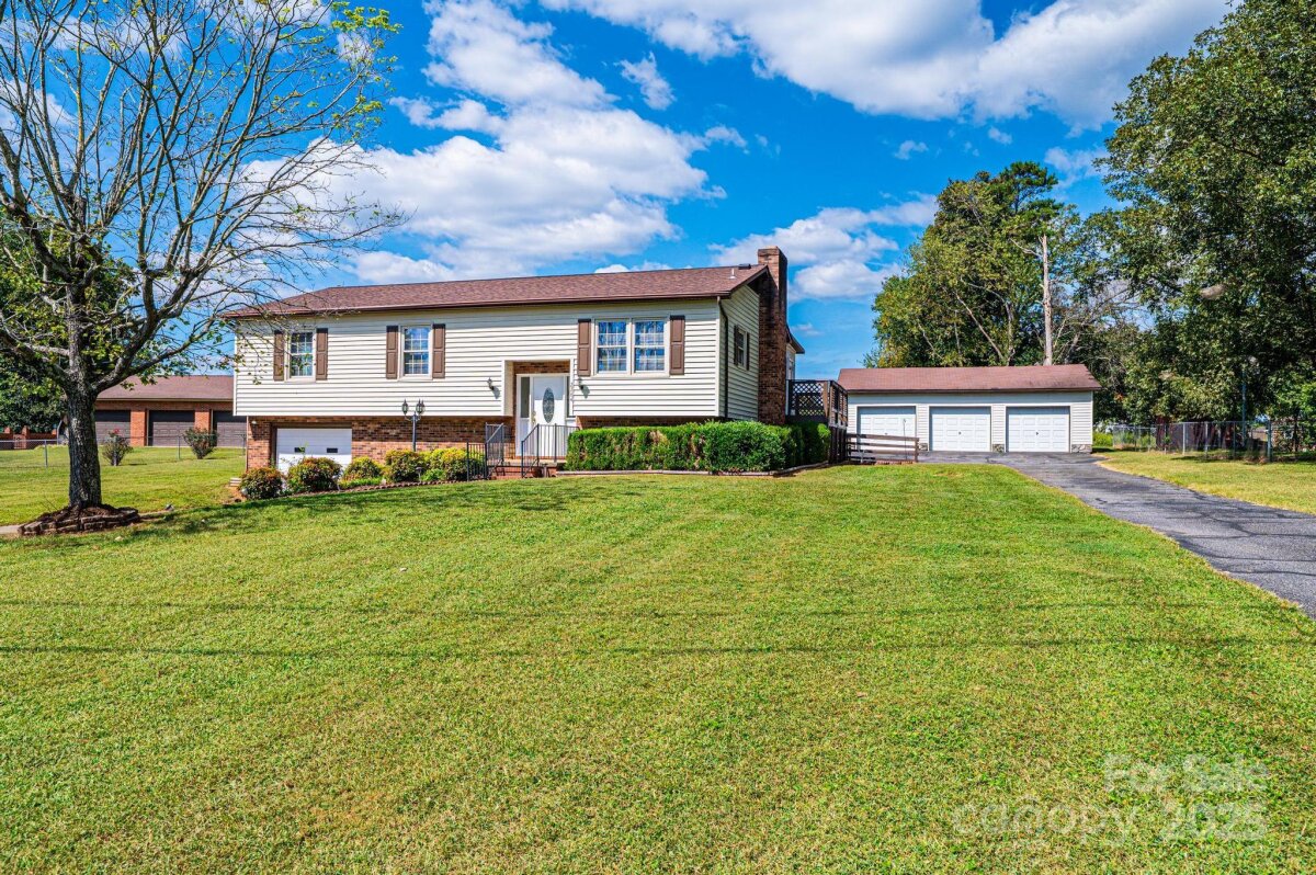 2764 Cliftwood Circle, Hickory, NC 28601, MLS # 4303963