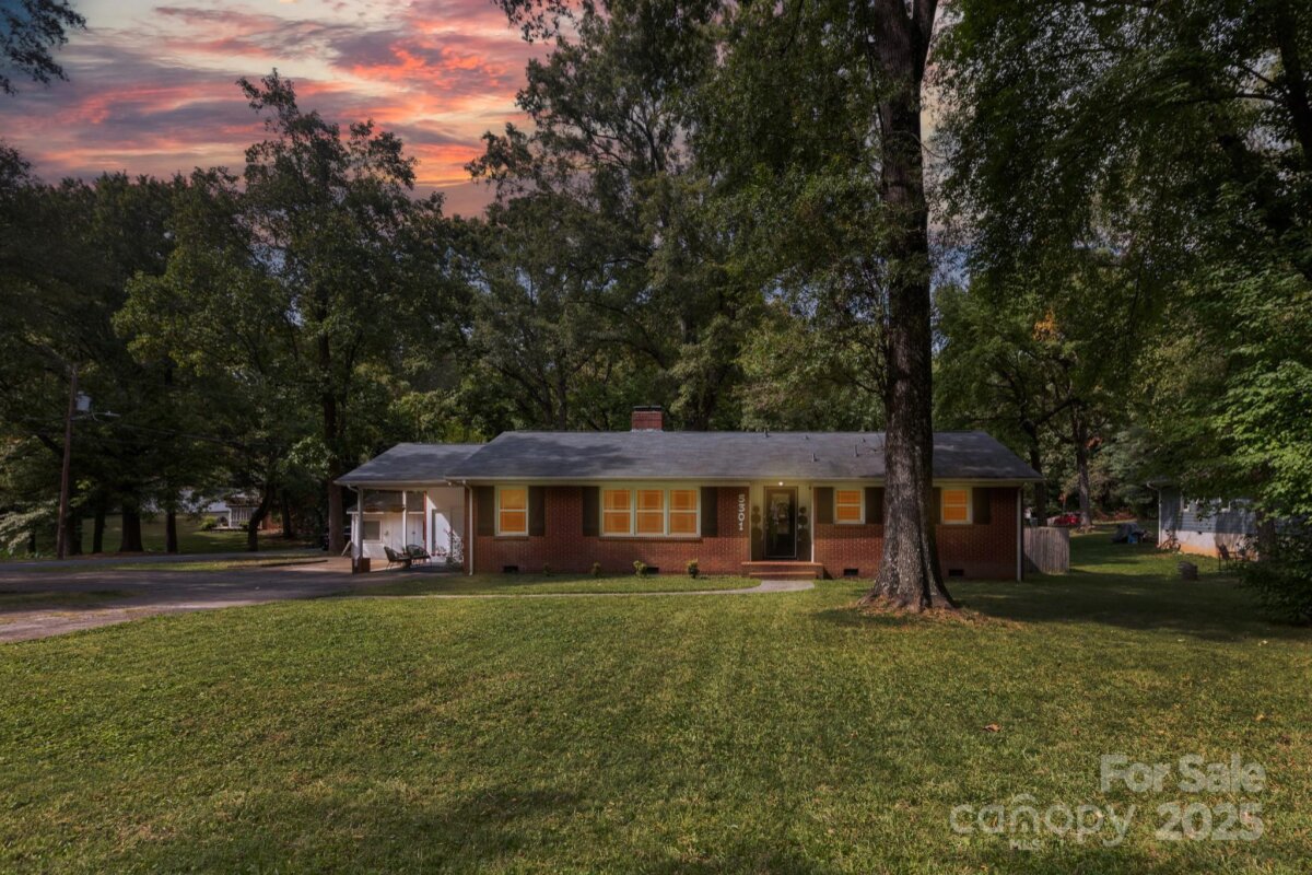 5301 Princess Street, Charlotte, NC 28269, MLS # 4304117