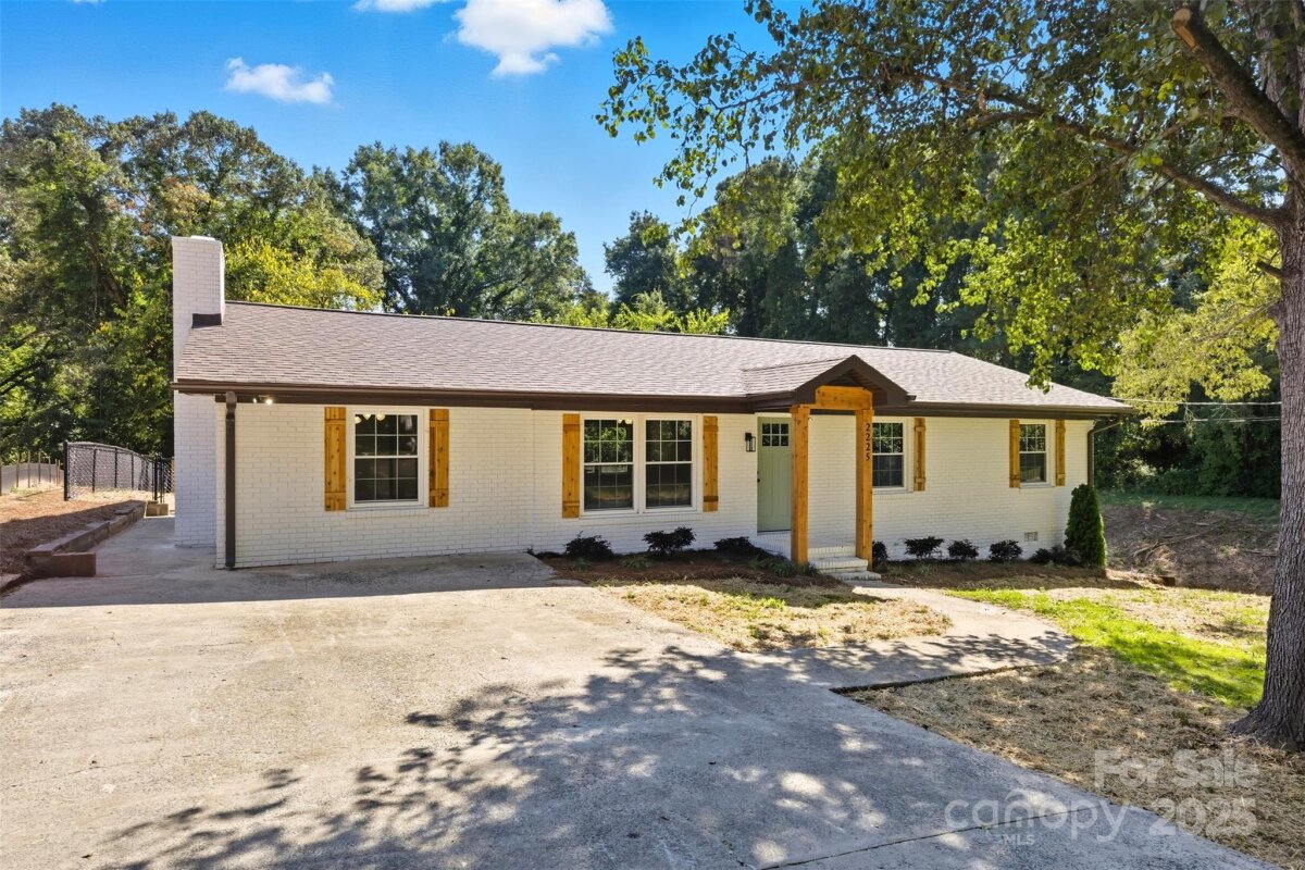 2225 W 7th Avenue, Gastonia, NC 28052, MLS # 4304210