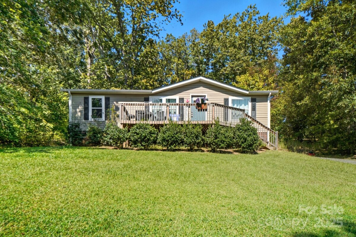 5556 Hidden Oaks Drive, Bessemer City, NC 28016, MLS # 4304359