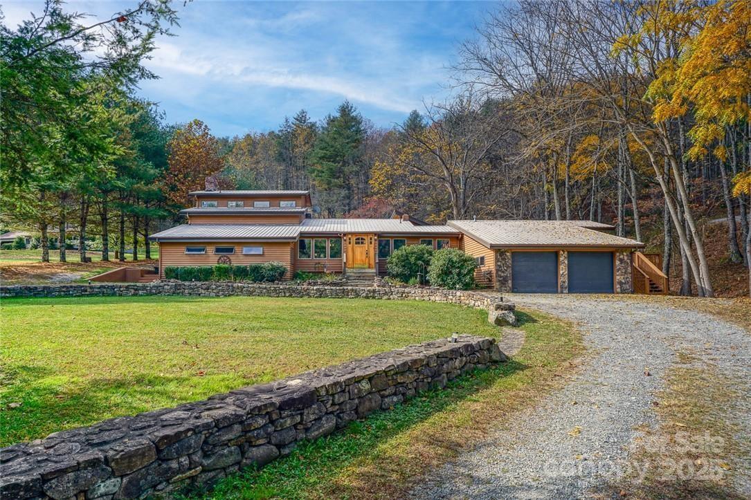 949 Watauga River Road, Sugar Grove, NC 28679, MLS # 4304540