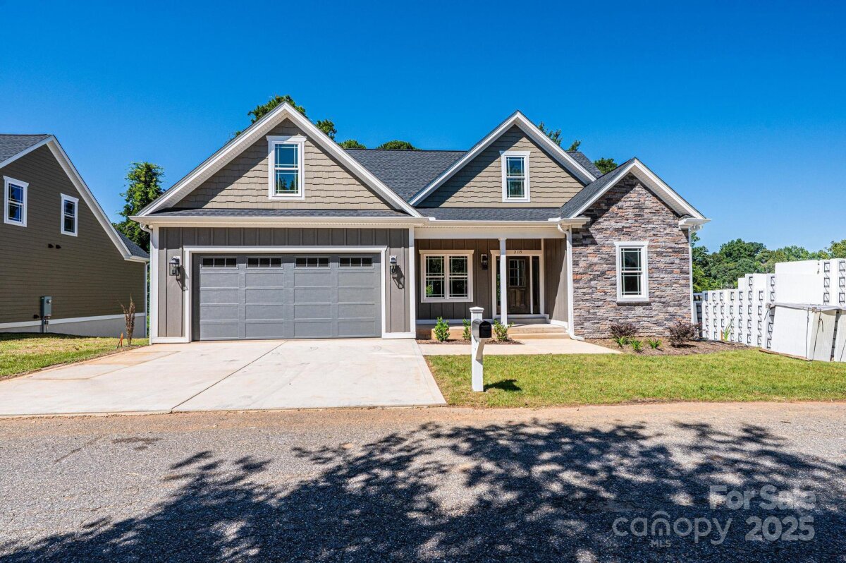2115 6th Street, Hickory, NC 28601, MLS # 4304569