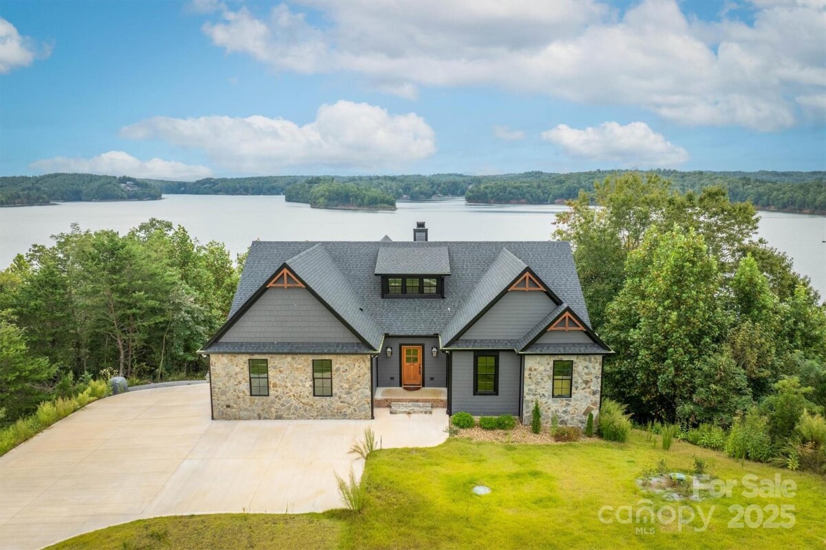 464 LakeCrest Drive, Nebo, NC 28761, MLS # 4304909
