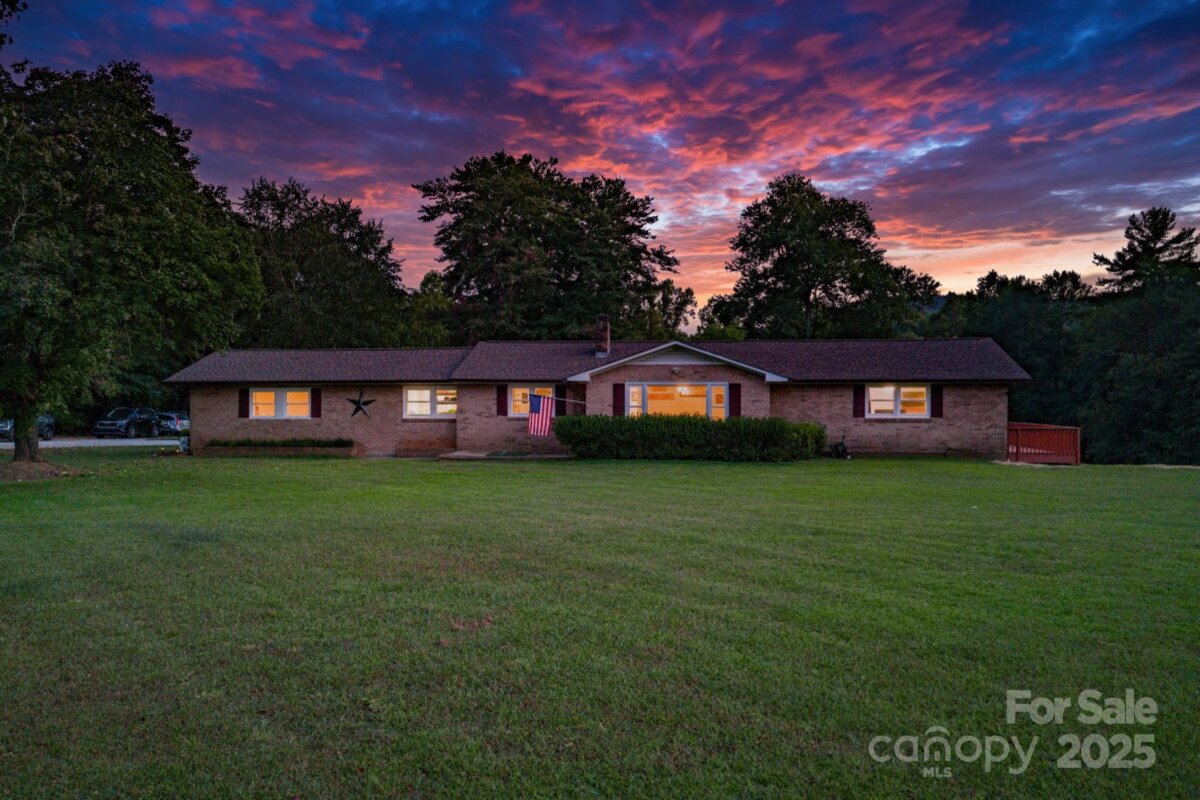 2660 Taylorsville Road, Lenoir, NC 28645, MLS # 4304914