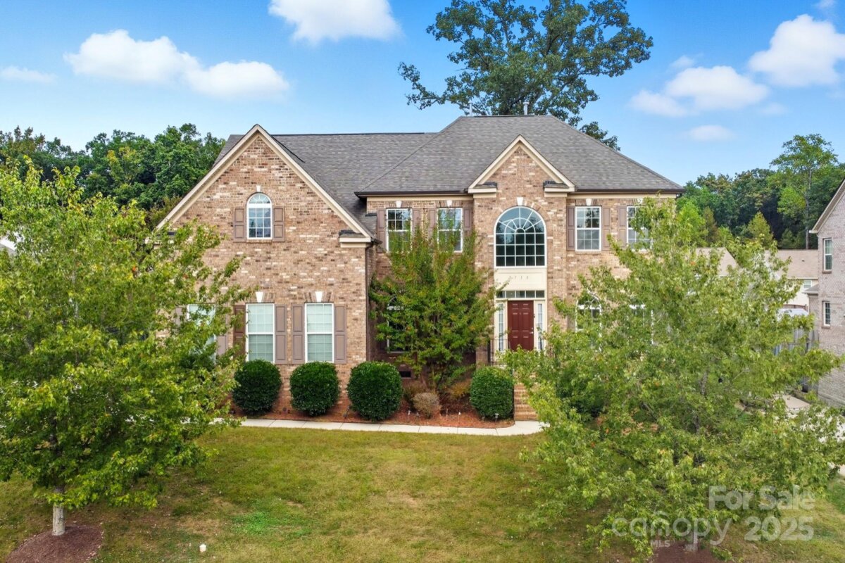 7718 Wiltshire Ridge Road, Charlotte, NC 28269, MLS # 4304988