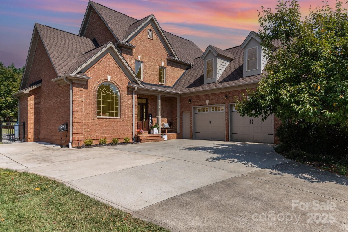 6075 Willow Farm Drive, Denver, NC 28037, MLS # 4305183