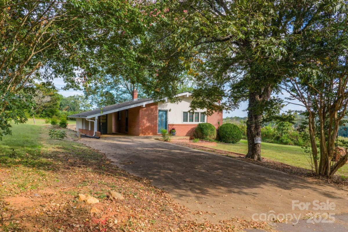 1724 31st Street, Hickory, NC 28601, MLS # 4305447
