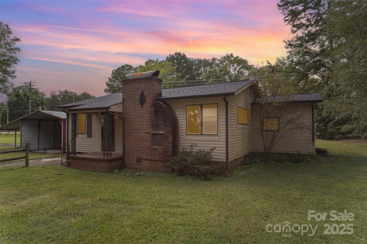 5208 Hickory Grove Road, Mount Holly, NC 28120, MLS # 4305692