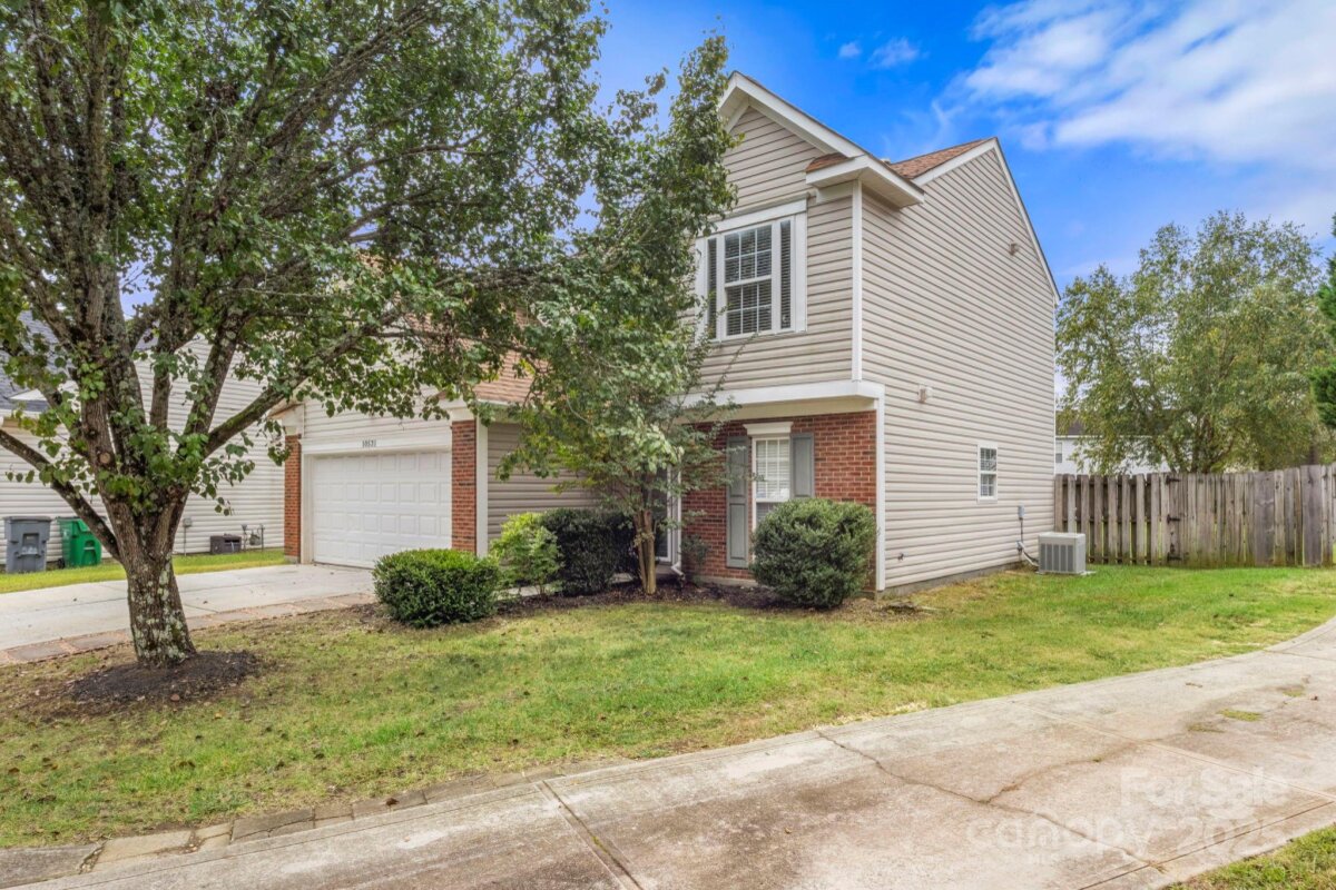 10531 Green Hedge Avenue, Charlotte, NC 28269, MLS # 4305699