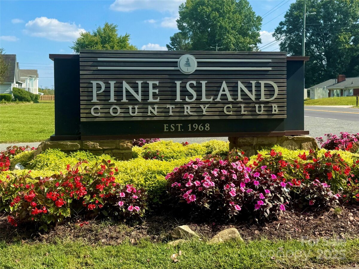 1419 Stoneyridge Drive, Charlotte, NC 28214, MLS # 4306027