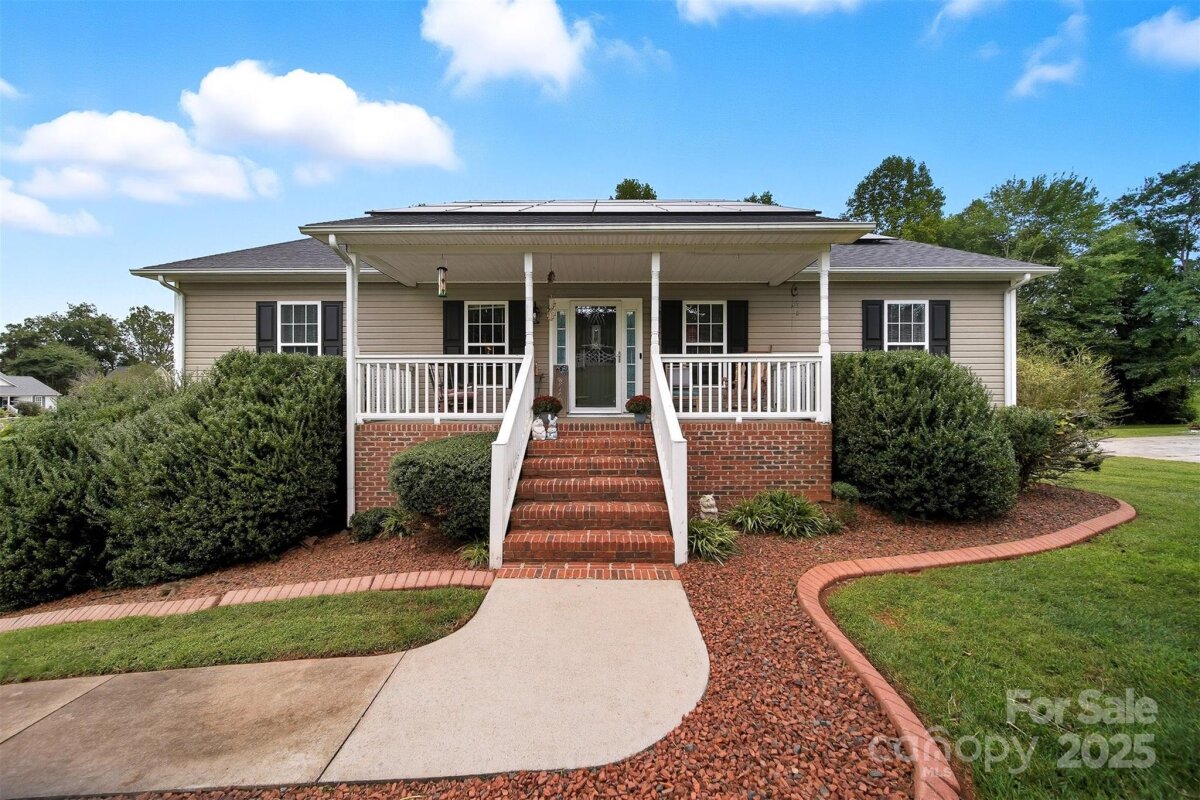 102 Cliffwood Drive, Hudson, NC 28638, MLS # 4306340