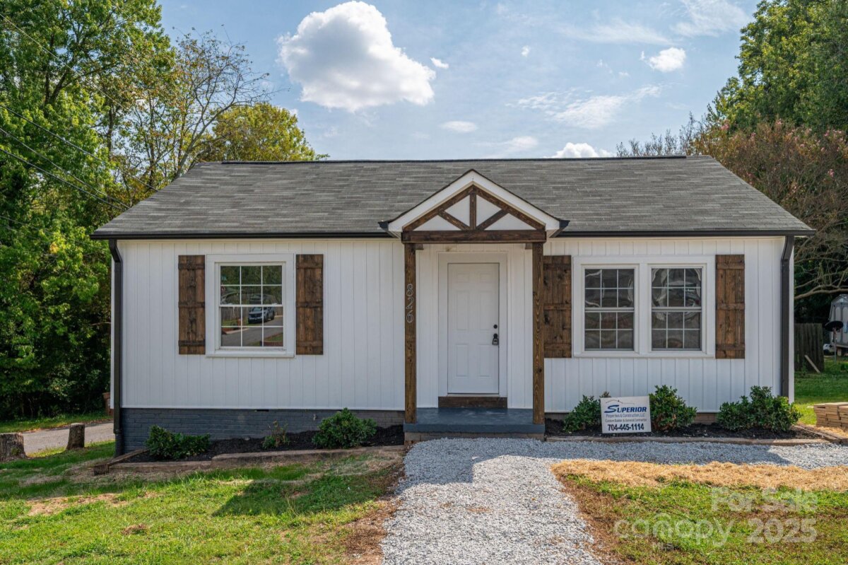 826 E Alexander Street, Lincolnton, NC 28092, MLS # 4306440