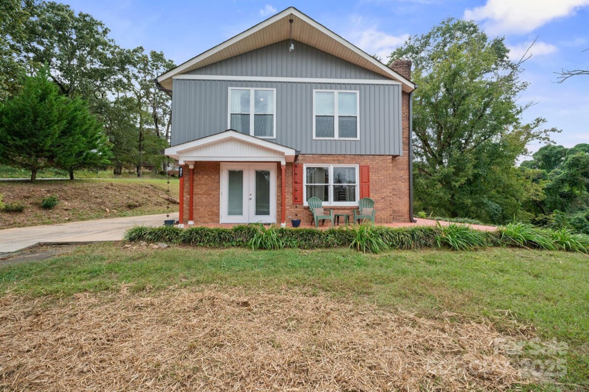 801 N Grove Street, Lincolnton, NC 28092, MLS # 4306800