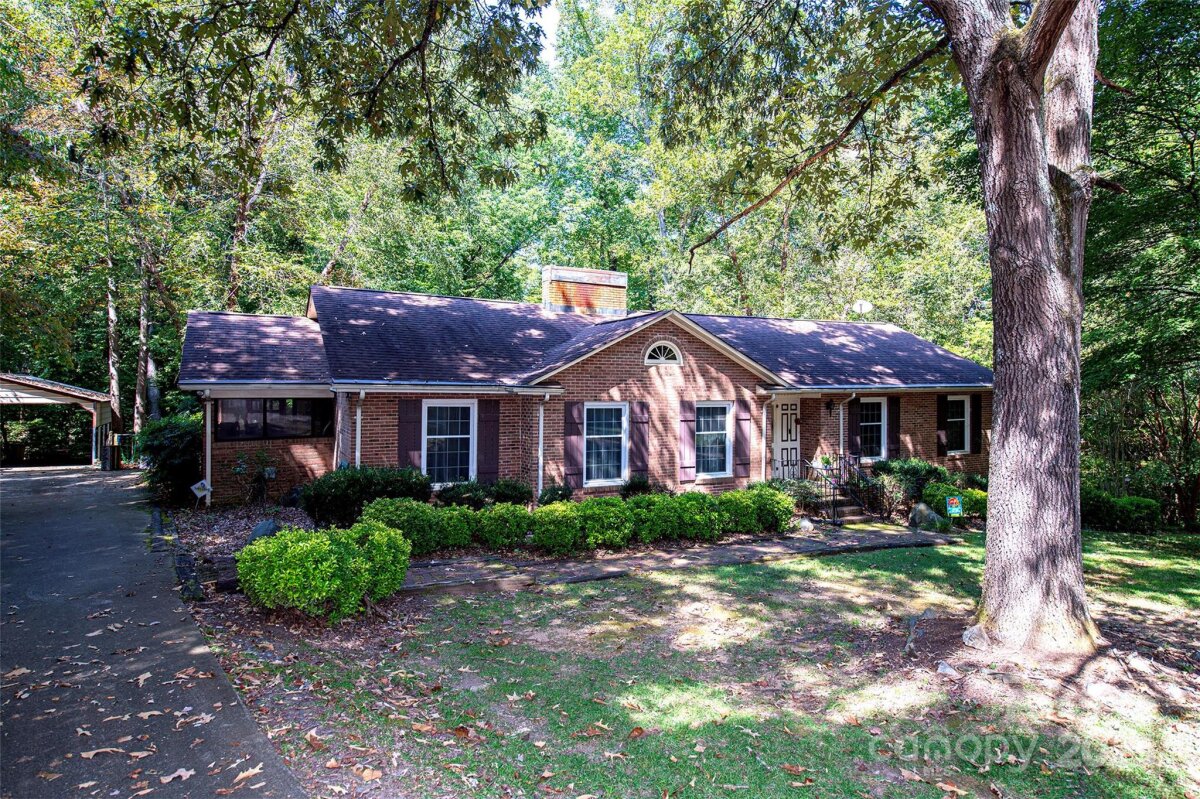 1316 Lake Way Drive, Charlotte, NC 28214, MLS # 4306905